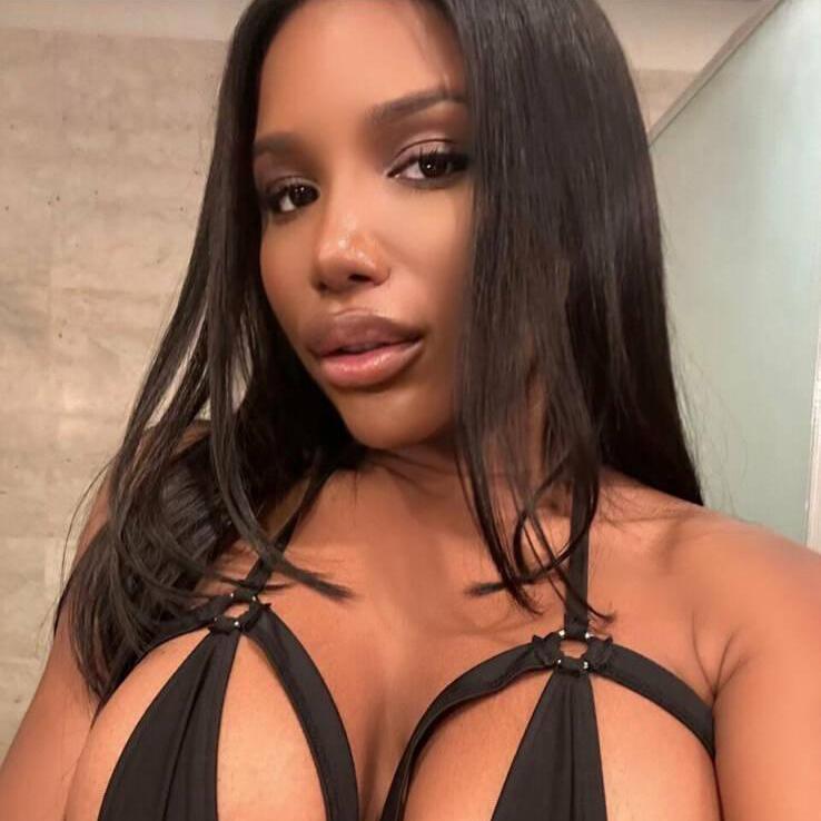 
                        Catalina
                     is Female Escorts. | Sudbury | Ontario | Canada | canadapleasure.com 