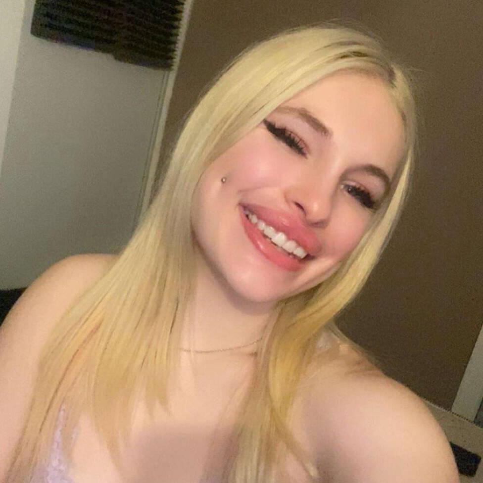 
                        Amber Sykes
                     is Female Escorts. | Barrie | Ontario | Canada | canadapleasure.com 