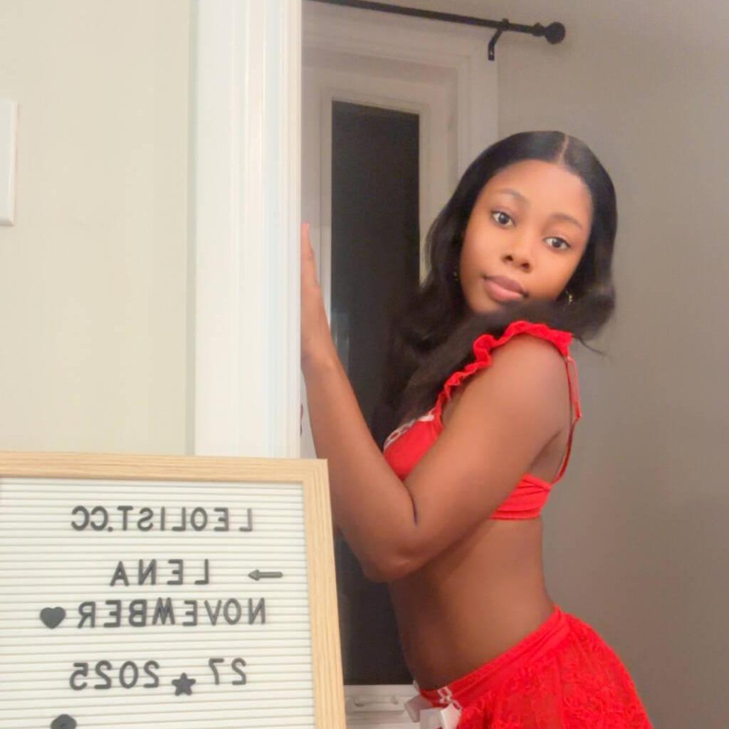 
                        Léna
                     is Female Escorts. | Niagara | Ontario | Canada | canadapleasure.com 