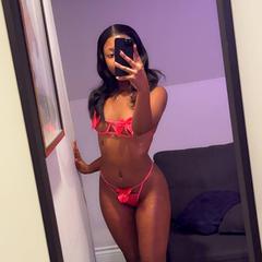 
                        Léna
                     is Female Escorts. | Niagara | Ontario | Canada | canadapleasure.com 