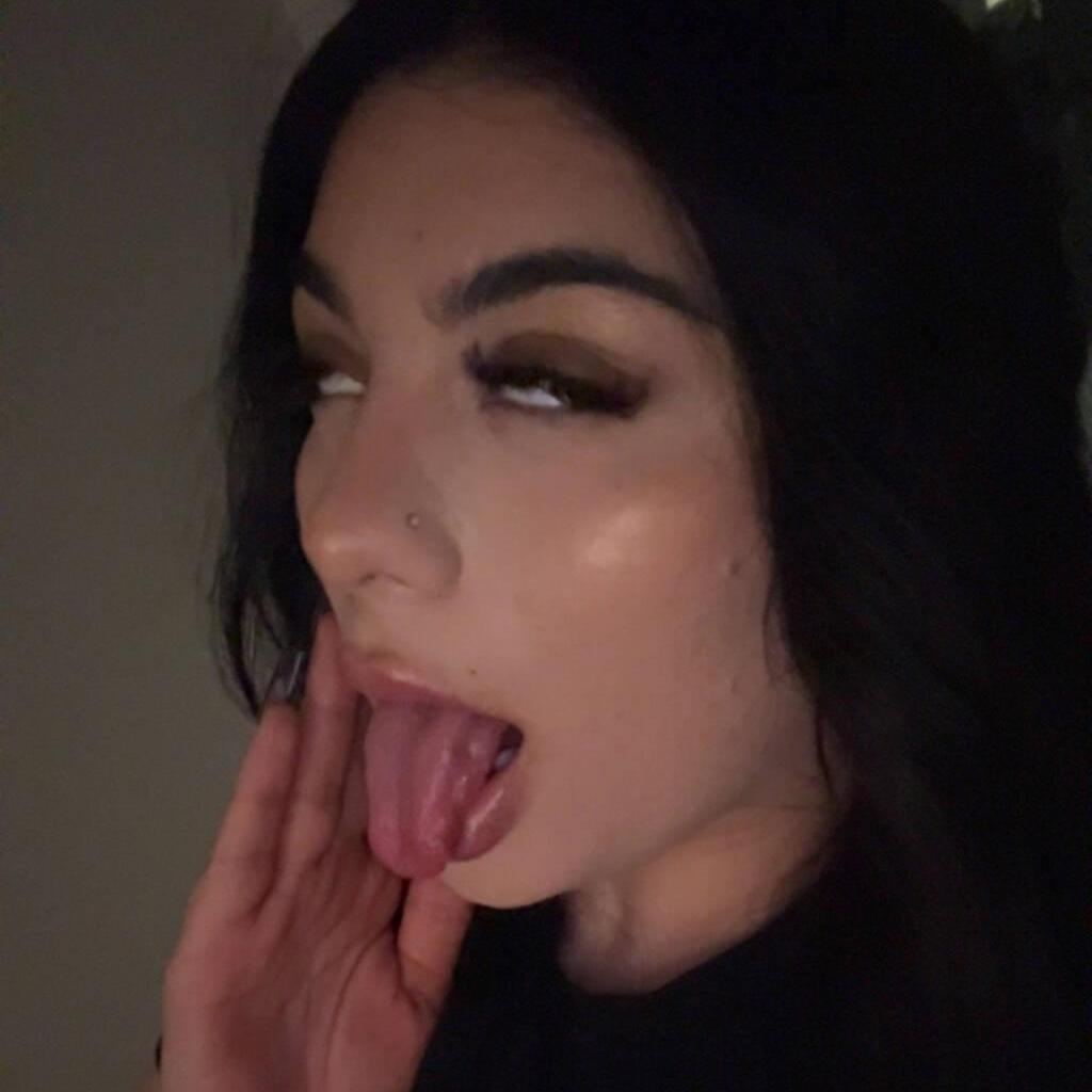 
                        Mikayla
                     is Female Escorts. | Vancouver | British Columbia | Canada | canadapleasure.com 