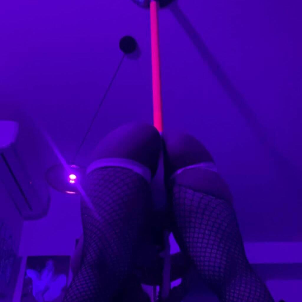 
                        Alyss
                     is Female Escorts. | Barrie | Ontario | Canada | canadapleasure.com 