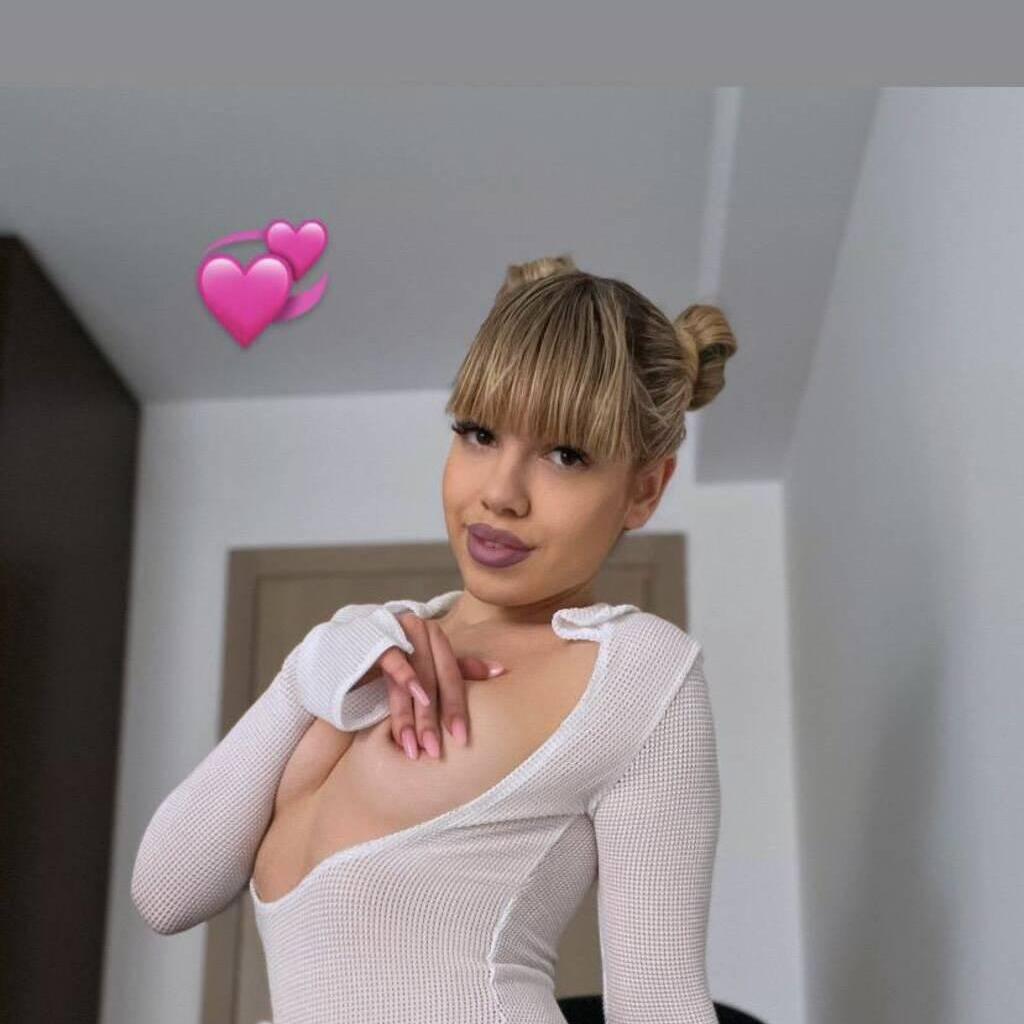 
                        Iris
                     is Female Escorts. | Kingston | Ontario | Canada | canadapleasure.com 