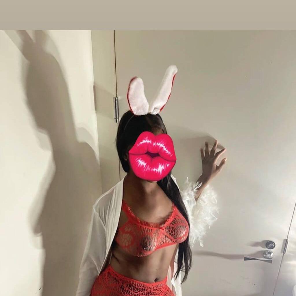 
                        Diamond
                     is Female Escorts. | Sherbrooke | Quebec | Canada | canadapleasure.com 