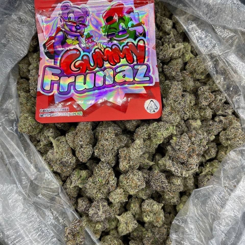 Emile is Female Escorts. | Calgary | Alberta | Canada | canadapleasure.com 