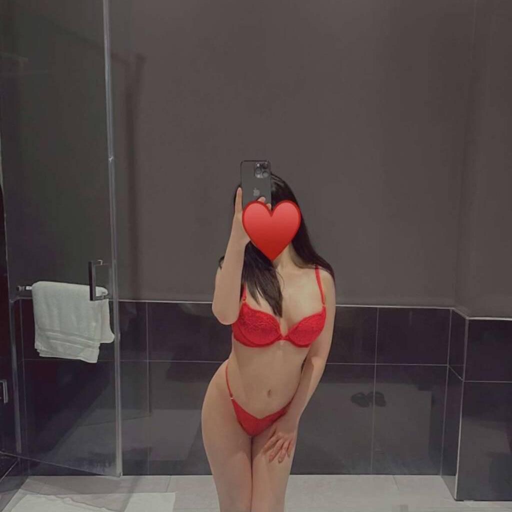
                        Lea
                     is Female Escorts. | Calgary | Alberta | Canada | canadapleasure.com 