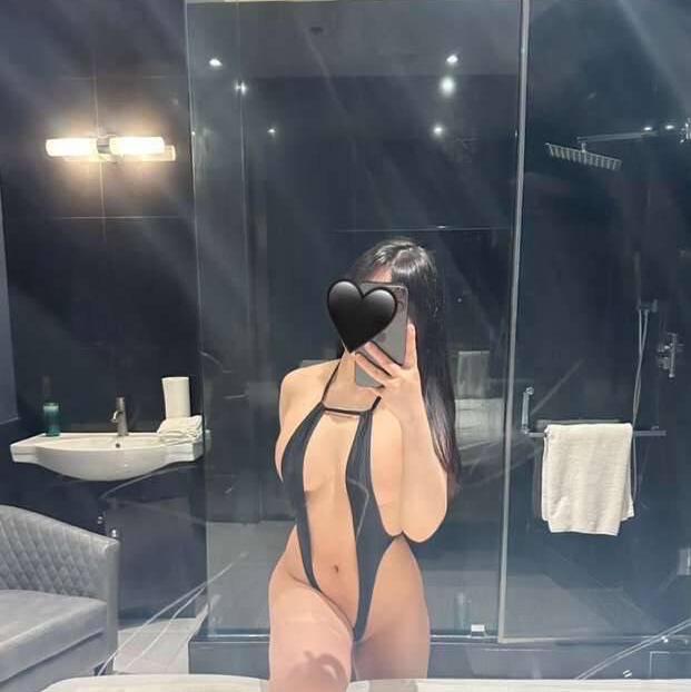 
                        Lea
                     is Female Escorts. | Calgary | Alberta | Canada | canadapleasure.com 