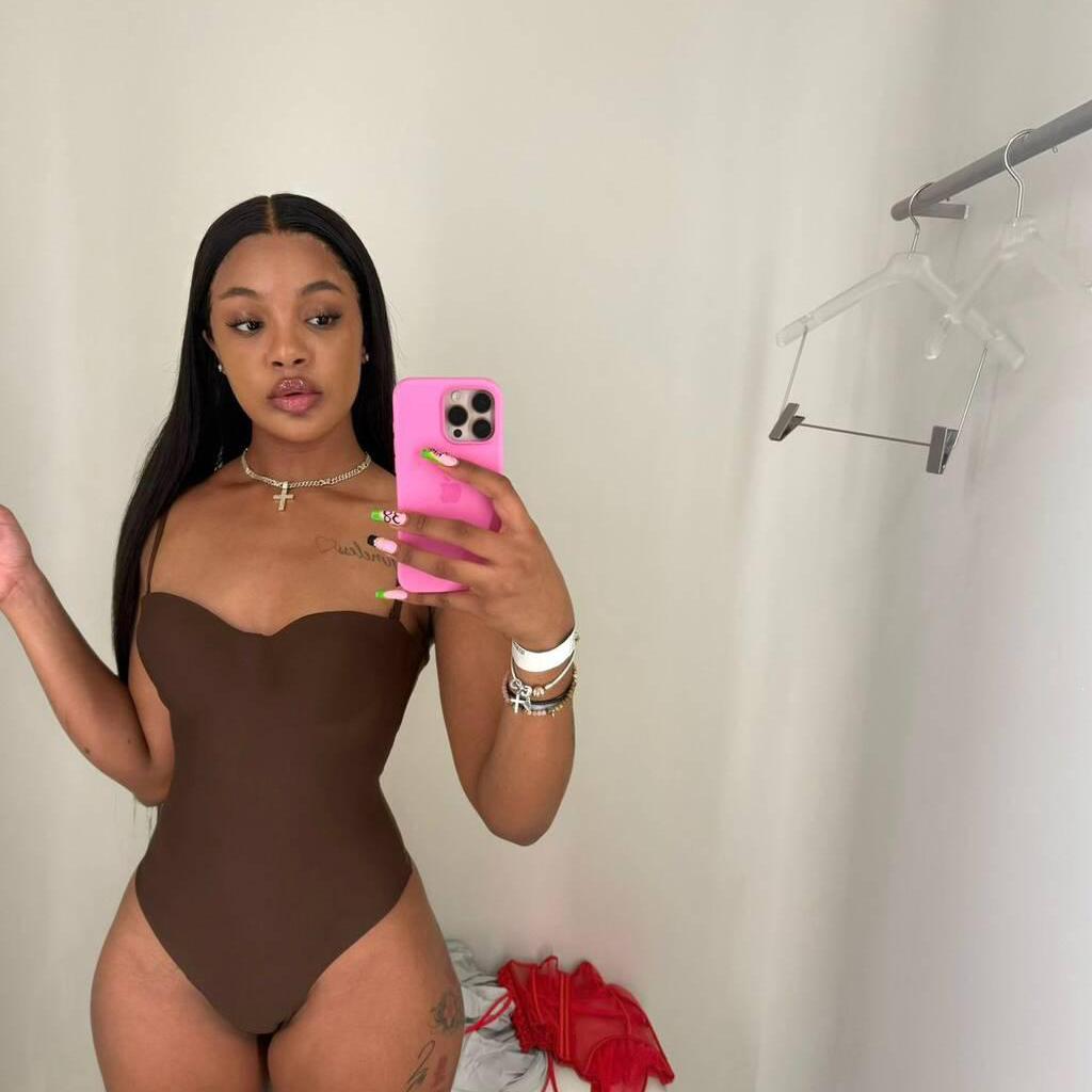 
                        Juliana
                     is Female Escorts. | Yukon | Yukon | Canada | canadapleasure.com 