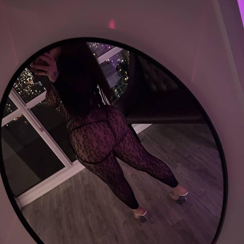 
                        Giselle
                     is Female Escorts. | Toronto | Ontario | Canada | canadapleasure.com 