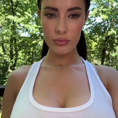 Emily is Female Escorts. | Montreal | Quebec | Canada | canadapleasure.com 