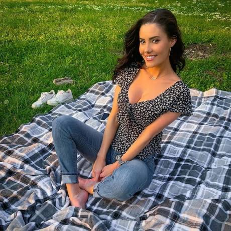 Emily is Female Escorts. | Montreal | Quebec | Canada | canadapleasure.com 