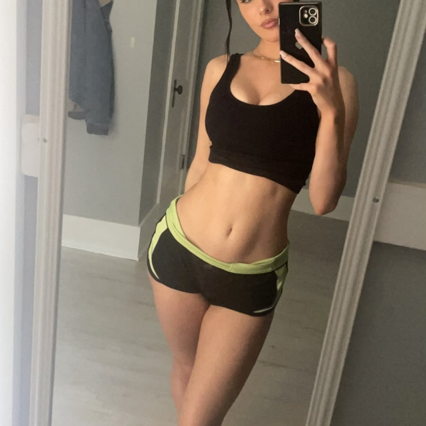 Emily is Female Escorts. | Montreal | Quebec | Canada | canadapleasure.com 