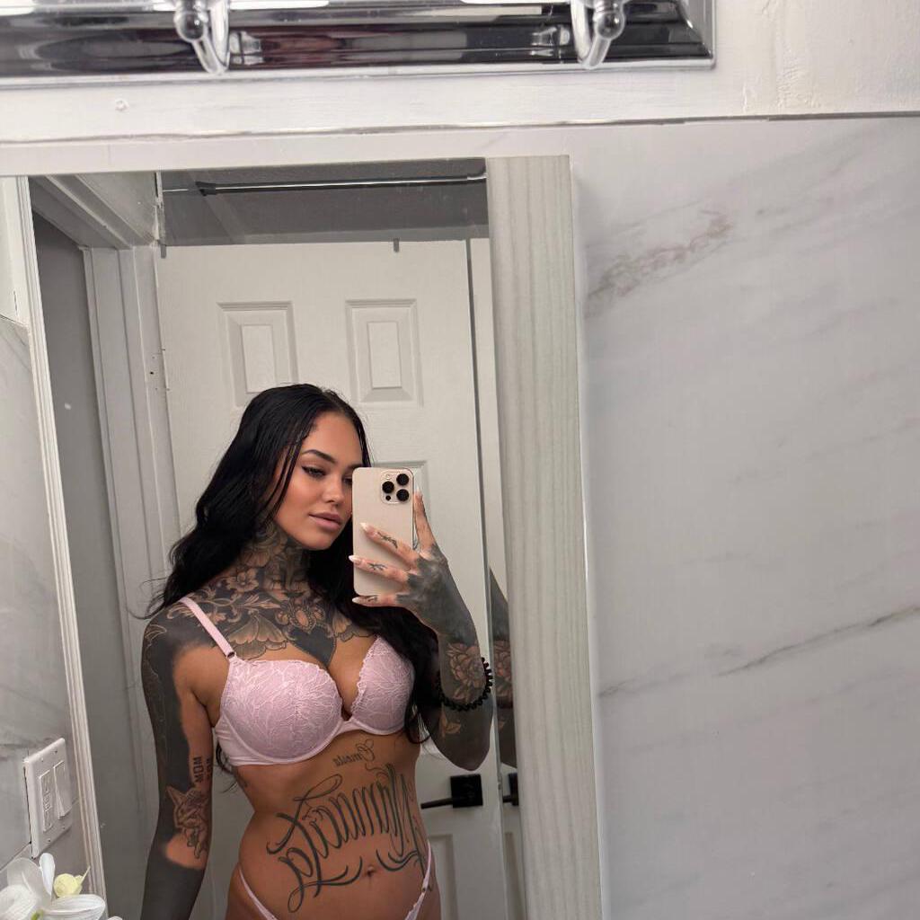 
                        Euphoria
                     is Female Escorts. | Sherbrooke | Quebec | Canada | canadapleasure.com 