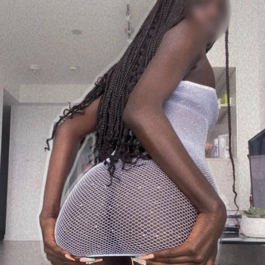 
                        Nia
                     is Female Escorts. | Calgary | Alberta | Canada | canadapleasure.com 