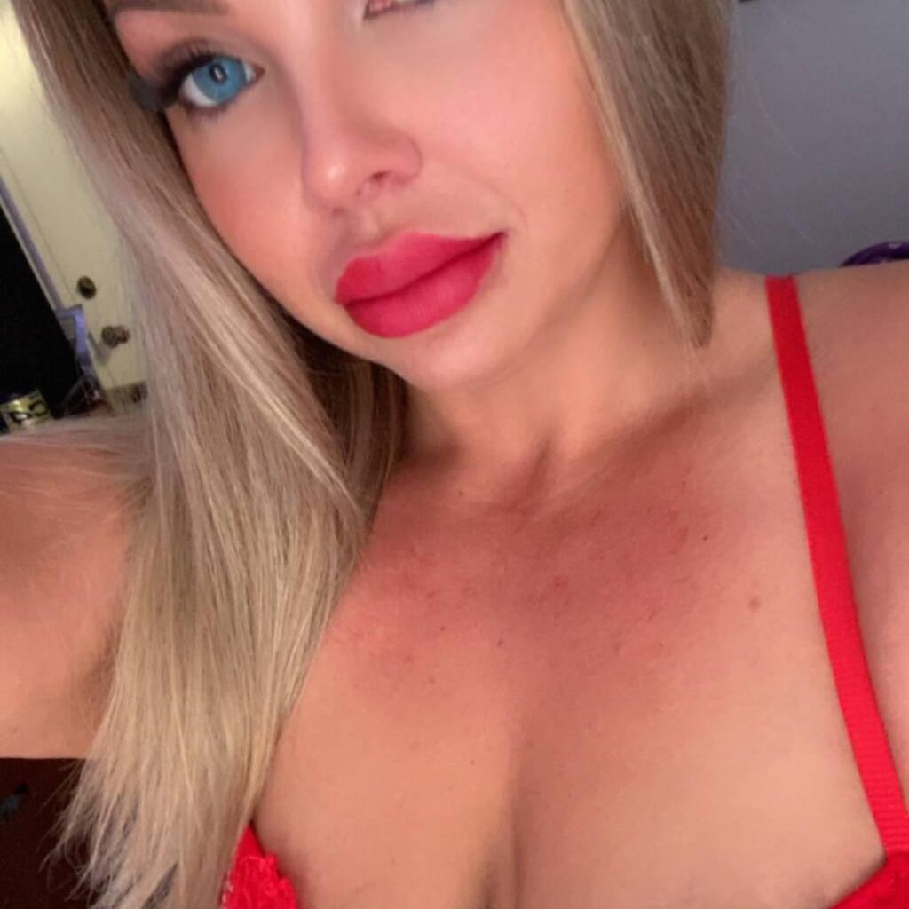 
                        Nicole
                     is Female Escorts. | Lethbridge | Alberta | Canada | canadapleasure.com 