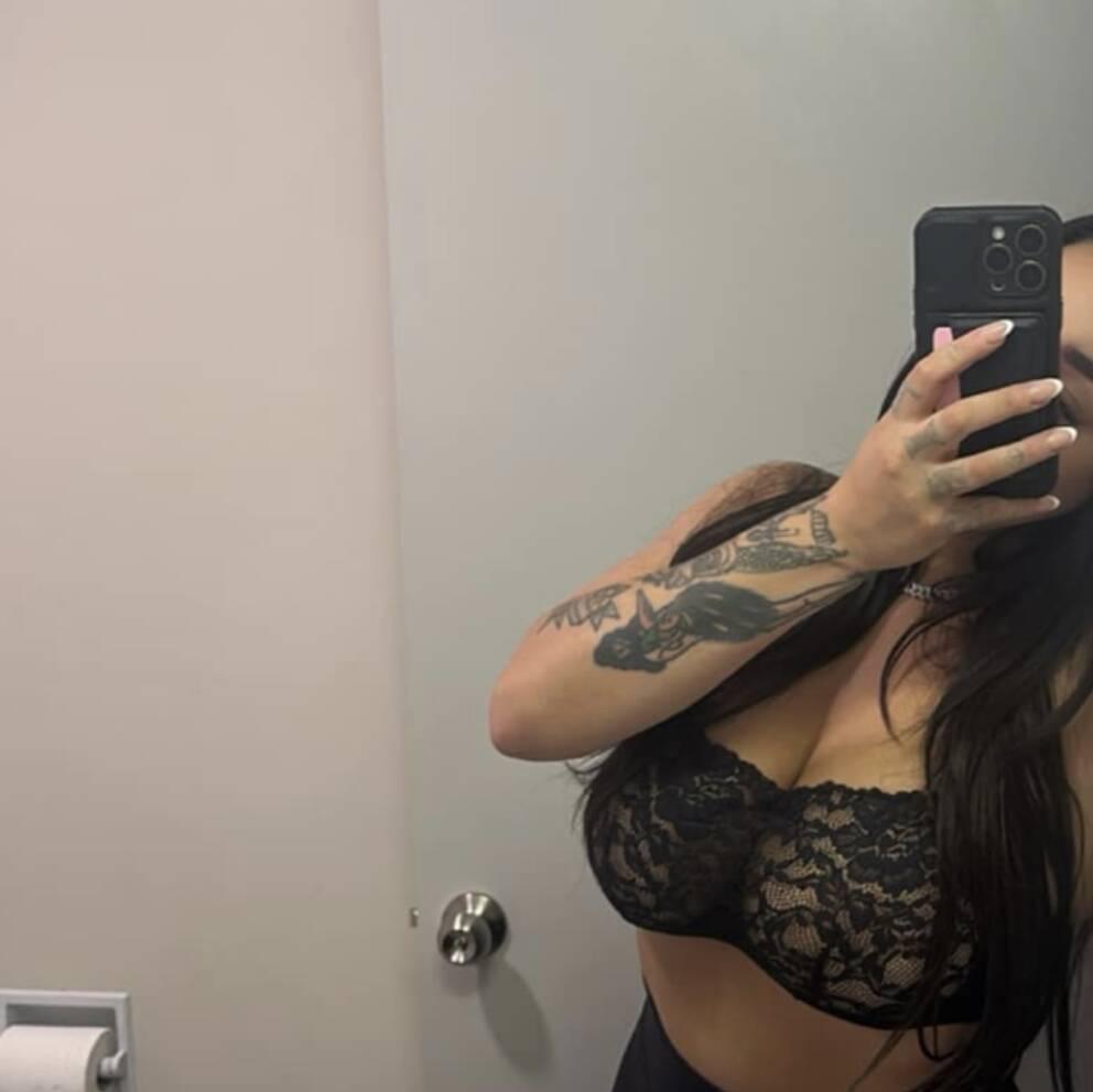 
                        Kelly dtown
                     is Female Escorts. | Niagara | Ontario | Canada | canadapleasure.com 