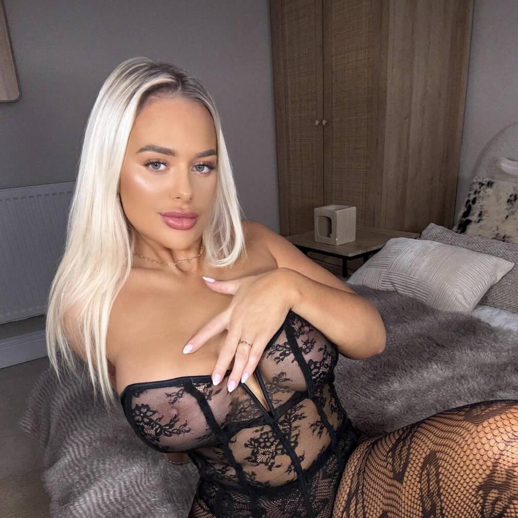 
                        Simone the Party Slut
                     is Female Escorts. | Calgary | Alberta | Canada | canadapleasure.com 