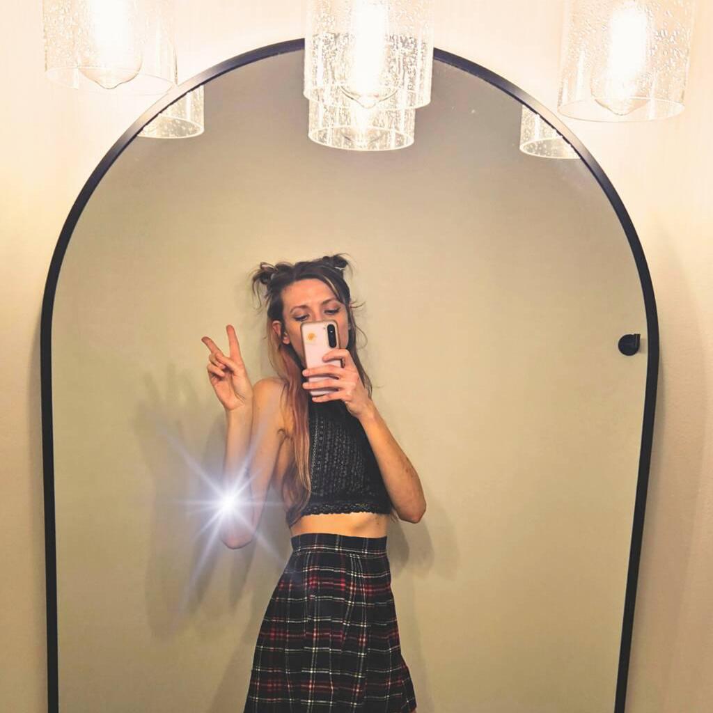 
                        Charlotte
                     is Female Escorts. | Kelowna | British Columbia | Canada | canadapleasure.com 