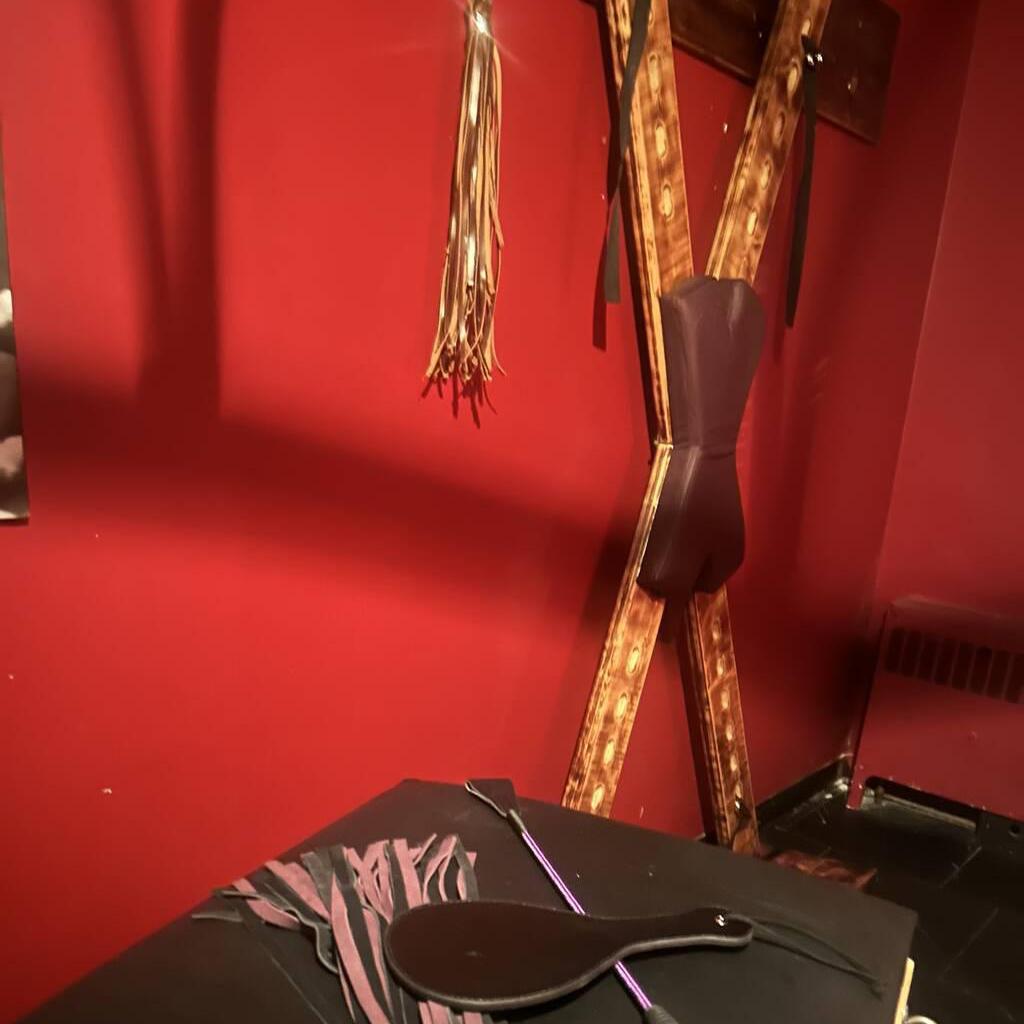 
                        Violet Vixen
                     is Female Escorts. | Niagara | Ontario | Canada | canadapleasure.com 