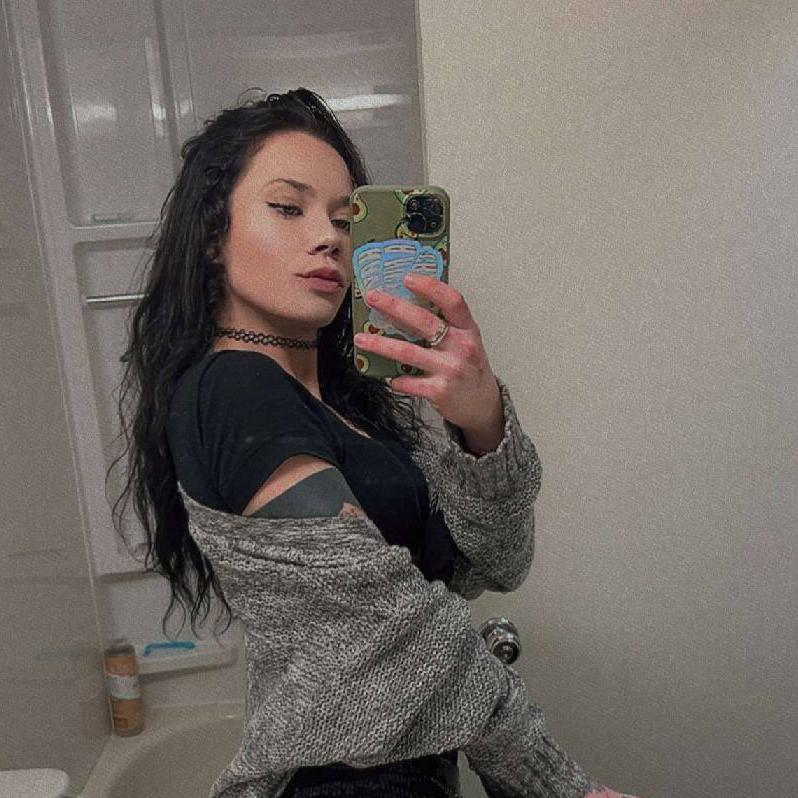 
                        Sierra
                     is Female Escorts. | Sudbury | Ontario | Canada | canadapleasure.com 