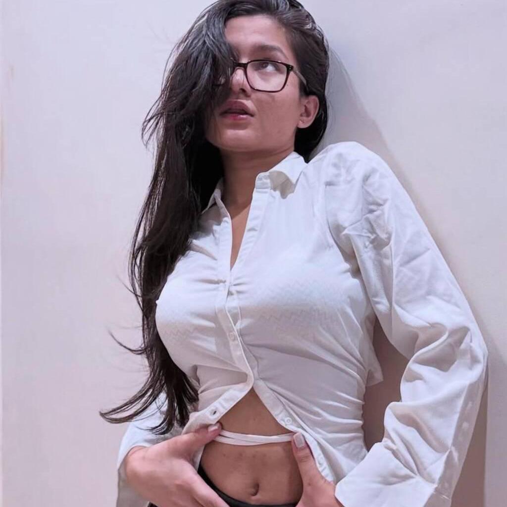 
                        Komal
                     is Female Escorts. | Calgary | Alberta | Canada | canadapleasure.com 