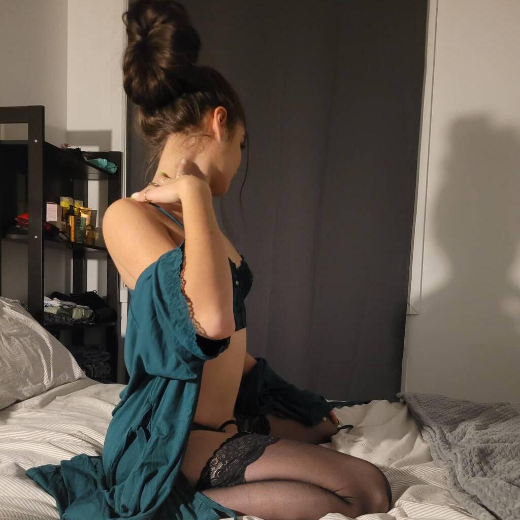 
                        Mia
                     is Female Escorts. | Montreal | Quebec | Canada | canadapleasure.com 