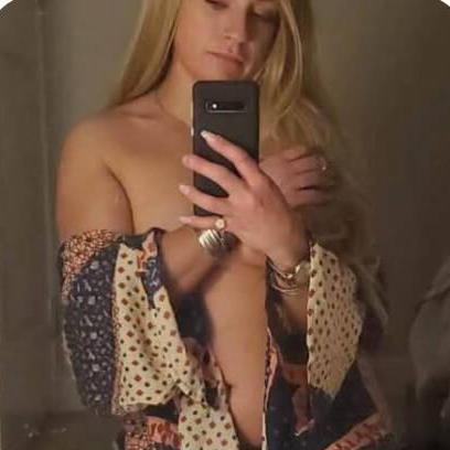 
                        Clover
                     is Female Escorts. | Edmonton | Alberta | Canada | canadapleasure.com 