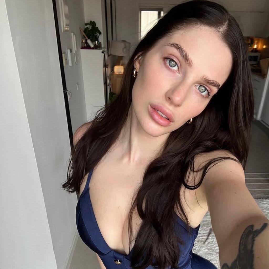 
                        Linda
                     is Female Escorts. | Owen Sound | Ontario | Canada | canadapleasure.com 