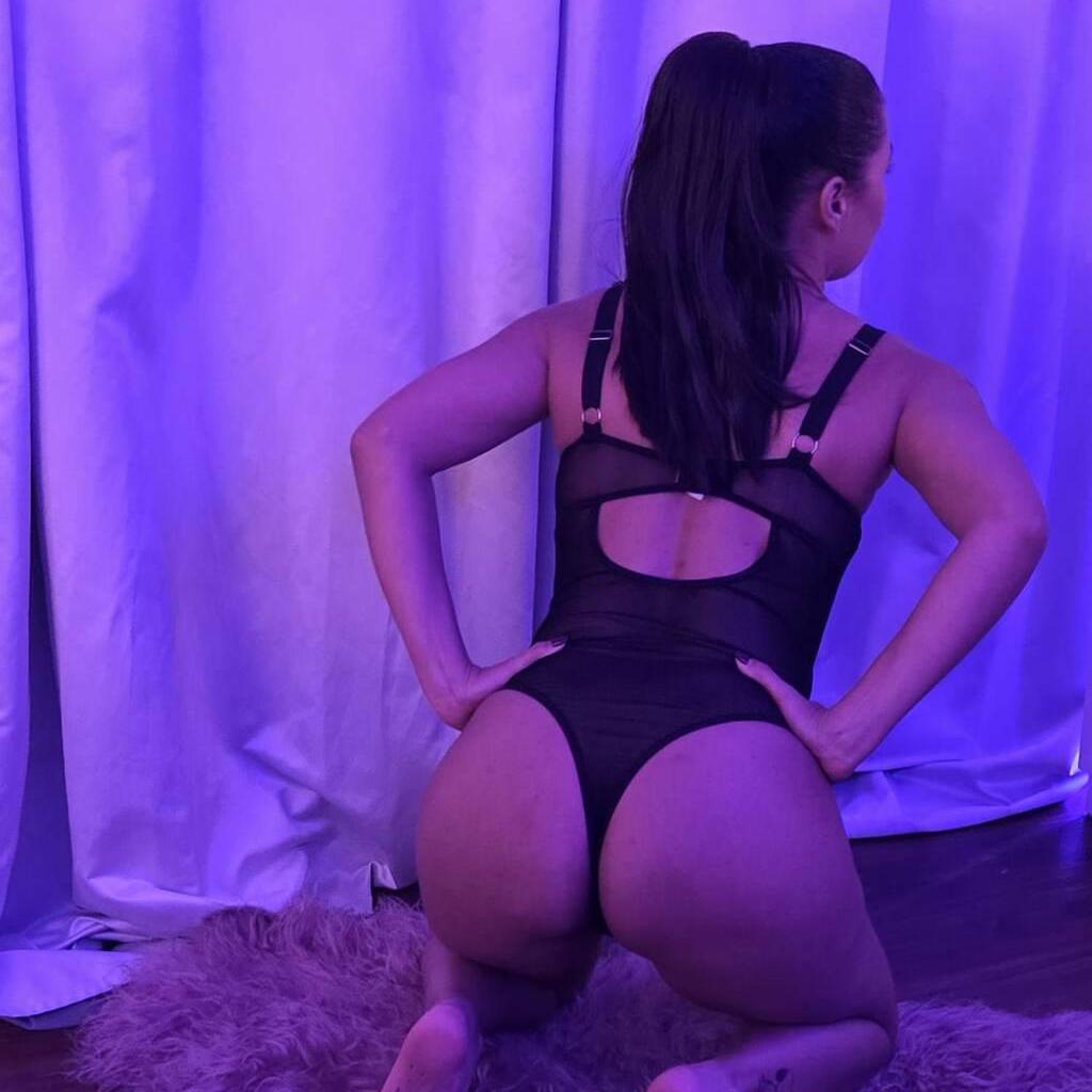 
                        Sky
                     is Female Escorts. | Vancouver | British Columbia | Canada | canadapleasure.com 