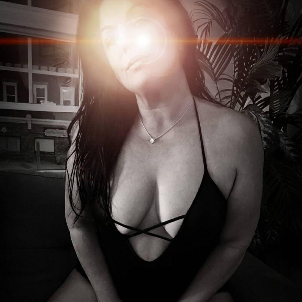 
                        Sloane Cooper
                     is Female Escorts. | Chatham | Ontario | Canada | canadapleasure.com 