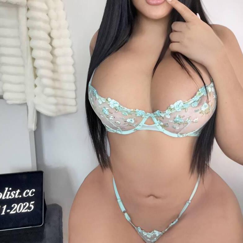 
                        Alondra Davis
                     is Female Escorts. | Quebec City | Quebec | Canada | canadapleasure.com 