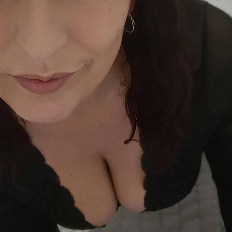 
                        Douce Alice
                     is Female Escorts. | Quebec City | Quebec | Canada | canadapleasure.com 