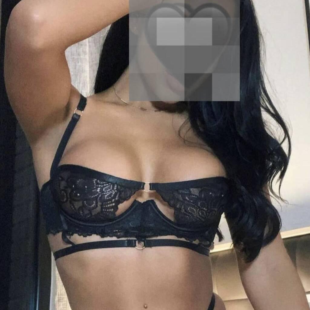 
                        Sophia Hunny
                     is Female Escorts. | Edmonton | Alberta | Canada | canadapleasure.com 