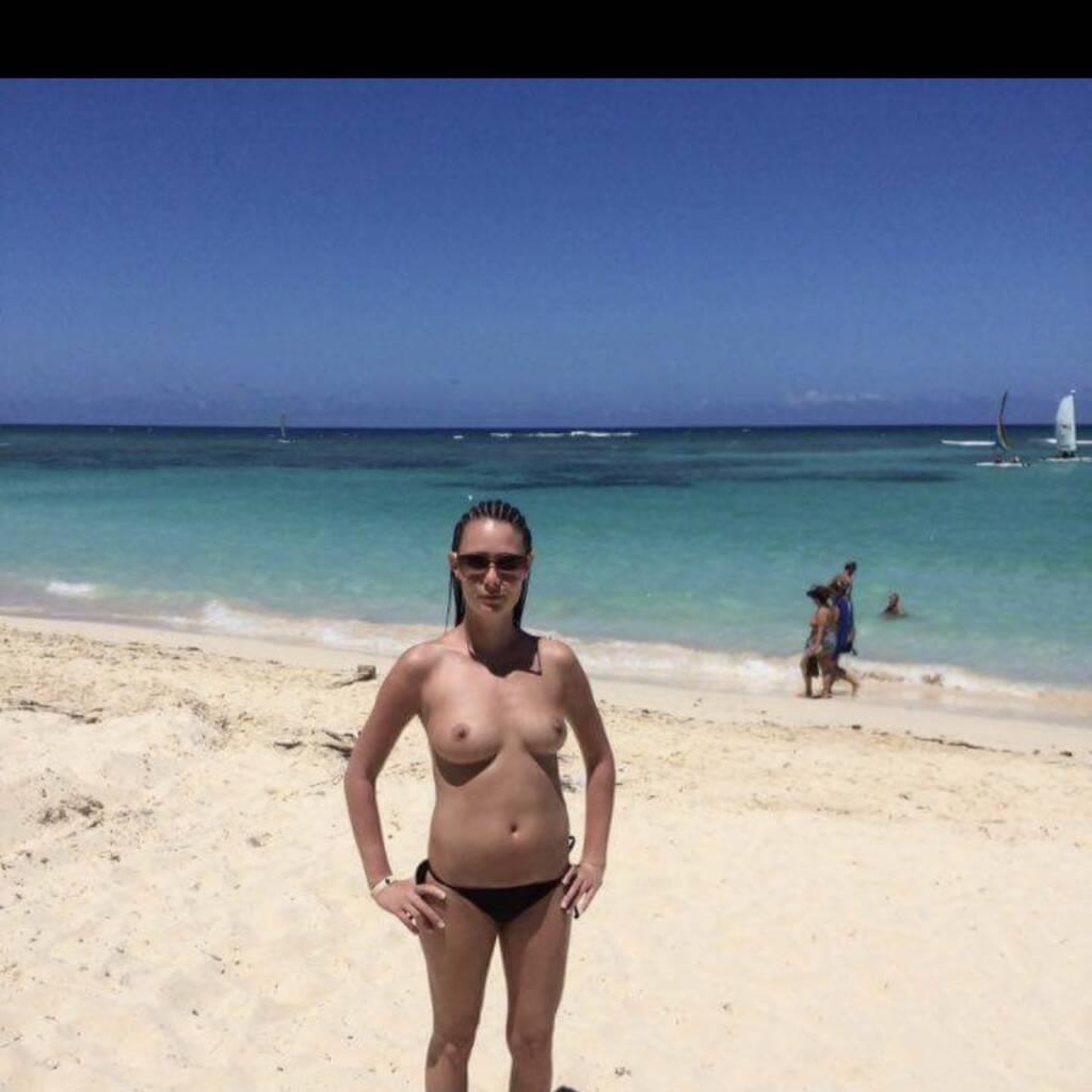 
                        Ally
                     is Female Escorts. | Barrie | Ontario | Canada | canadapleasure.com 