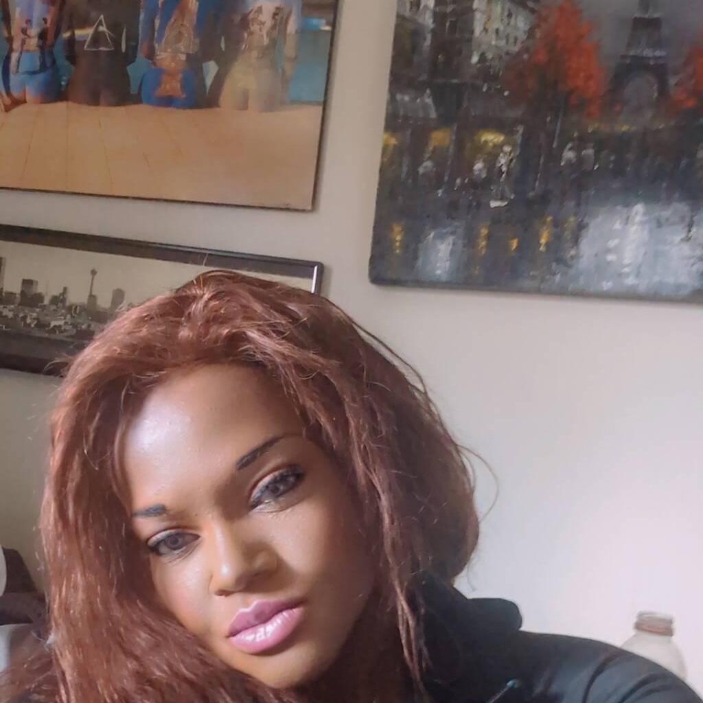 
                        Sienna
                     is Female Escorts. | Calgary | Alberta | Canada | canadapleasure.com 