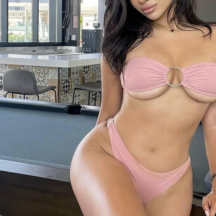 
                        Yasmine
                     is Female Escorts. | Comox Balley | British Columbia | Canada | canadapleasure.com 