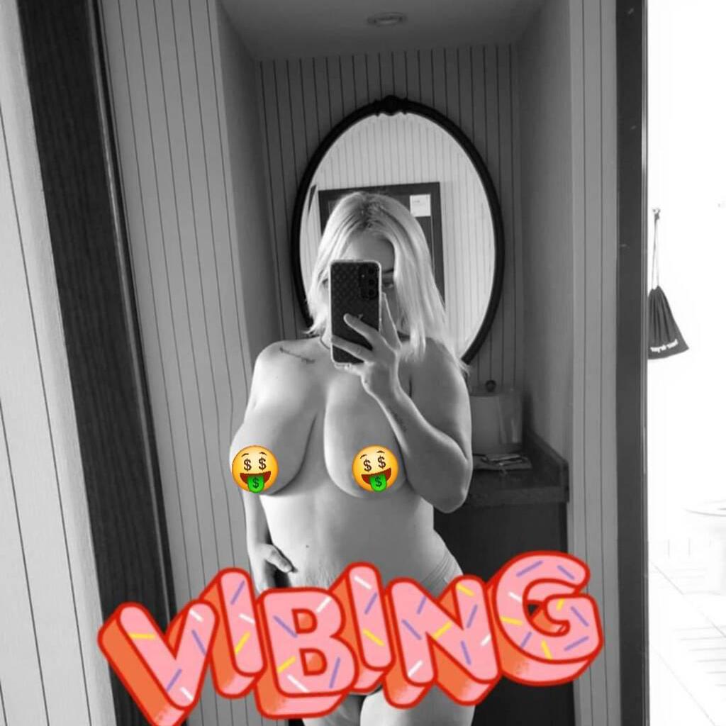 
                        Sam
                     is Female Escorts. | Fredericton | New Brunswick | Canada | canadapleasure.com 