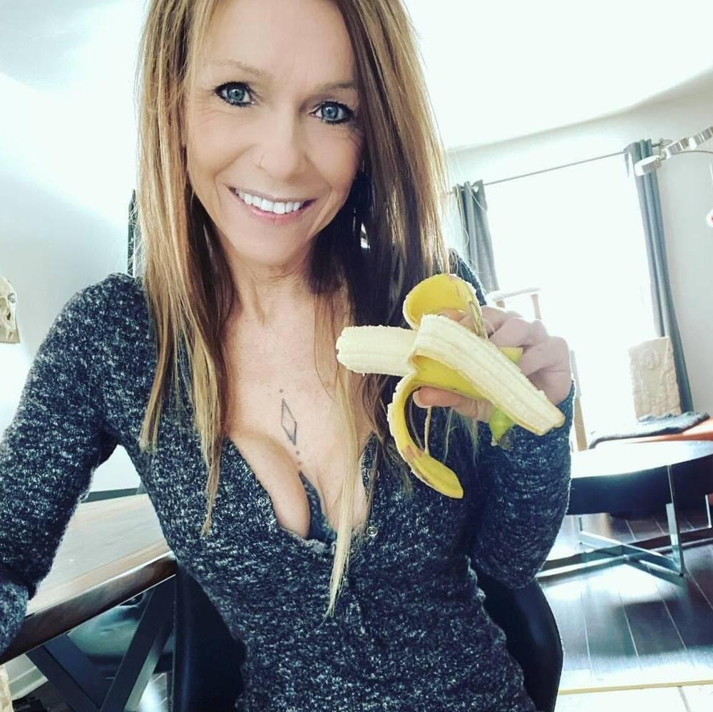 
                        Tracey
                     is Female Escorts. | Barrie | Ontario | Canada | canadapleasure.com 