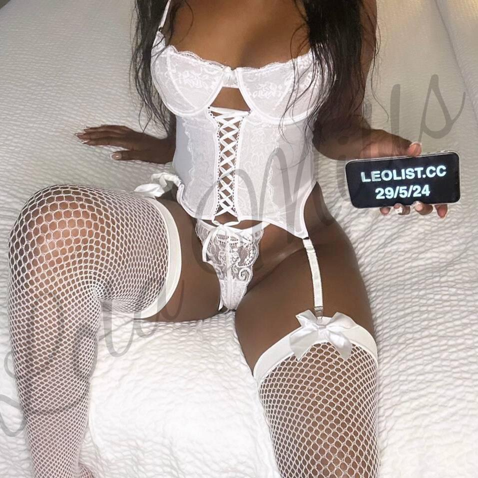 
                        LOLA MILLS 647.967.9048
                     is Female Escorts. | Hamilton | Ontario | Canada | canadapleasure.com 