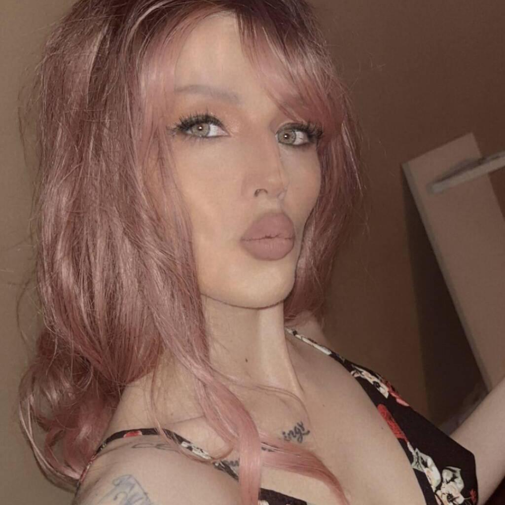 
                        Tia
                     is Female Escorts. | Lethbridge | Alberta | Canada | canadapleasure.com 