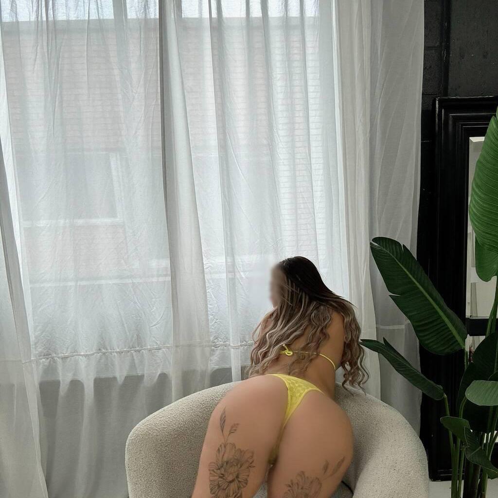 
                        Jenny
                     is Female Escorts. | Sherbrooke | Quebec | Canada | canadapleasure.com 