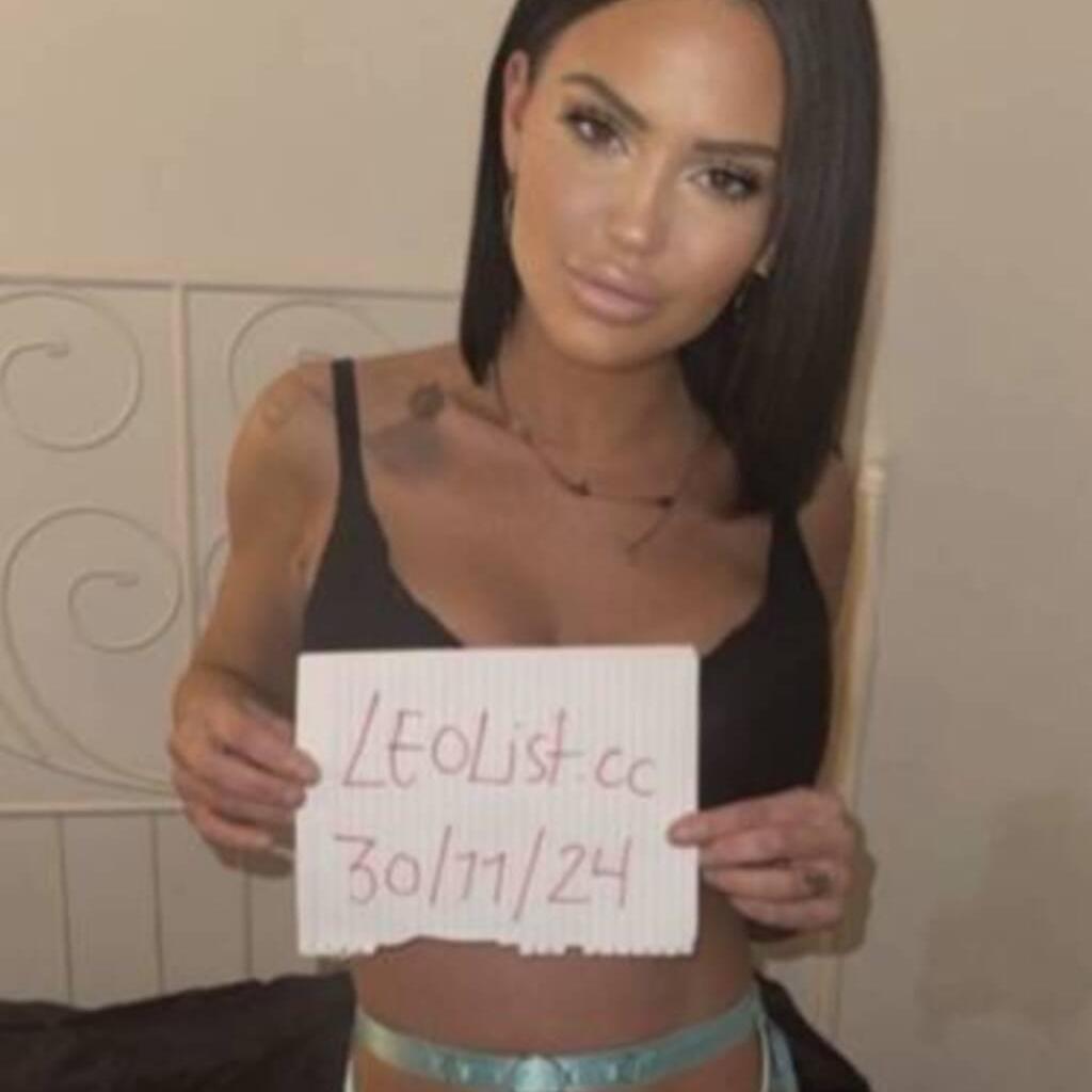 
                        Nicole
                     is Female Escorts. | Montreal | Quebec | Canada | canadapleasure.com 