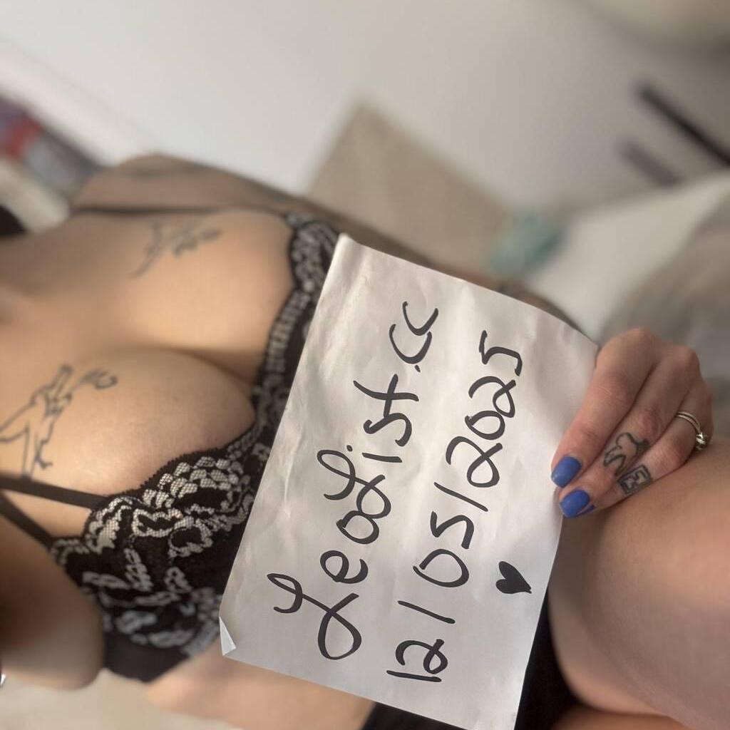 
                        Alyssa
                     is Female Escorts. | Edmonton | Alberta | Canada | canadapleasure.com 