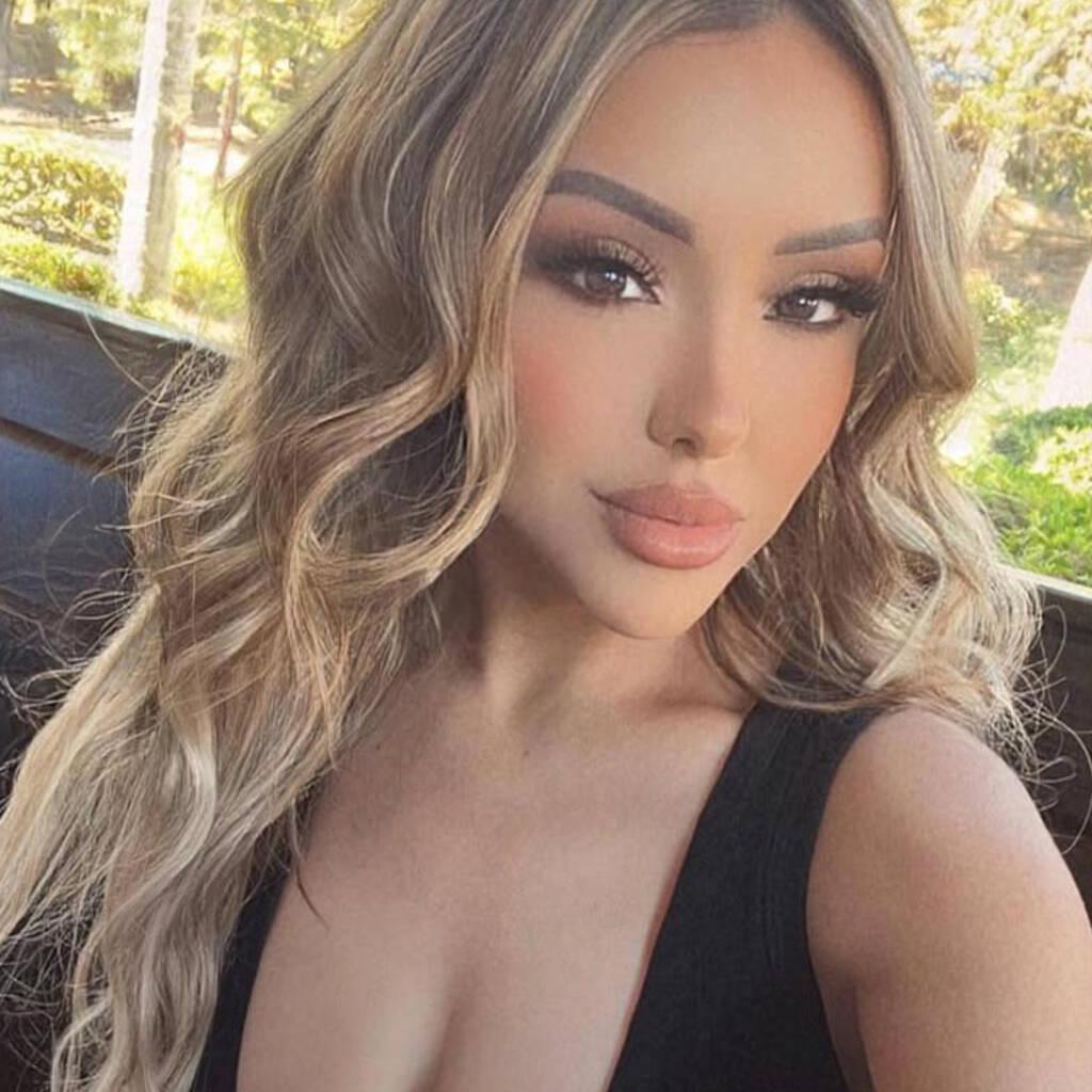 
                        alexa
                     is Female Escorts. | Montreal | Quebec | Canada | canadapleasure.com 