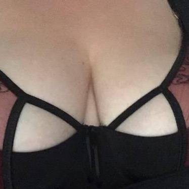 
                        Alix
                     is Female Escorts. | Medicine Hat | Alberta | Canada | canadapleasure.com 