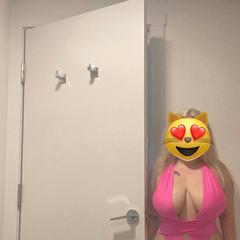 
                        Bella
                     is Female Escorts. | Quebec City | Quebec | Canada | canadapleasure.com 