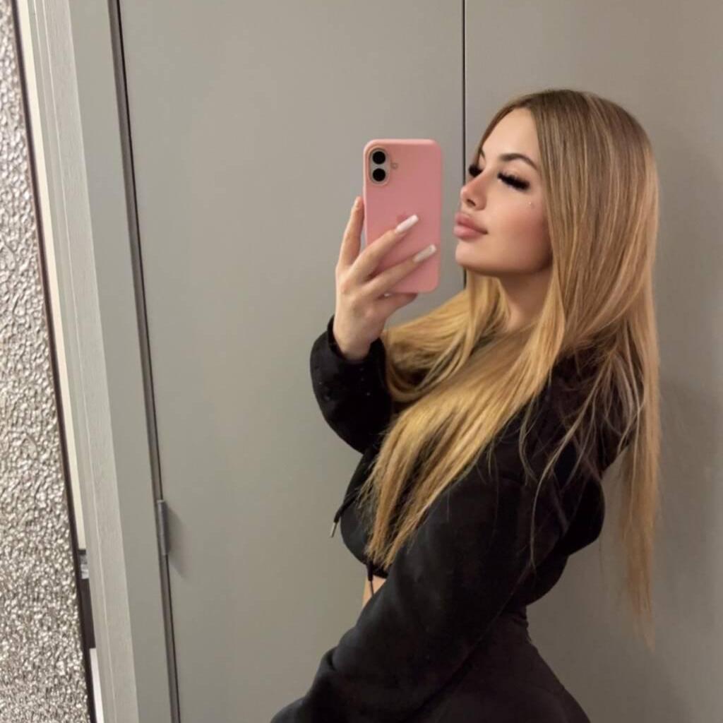 
                        AmberXo
                     is Female Escorts. | Trois Rivieres | Quebec | Canada | canadapleasure.com 