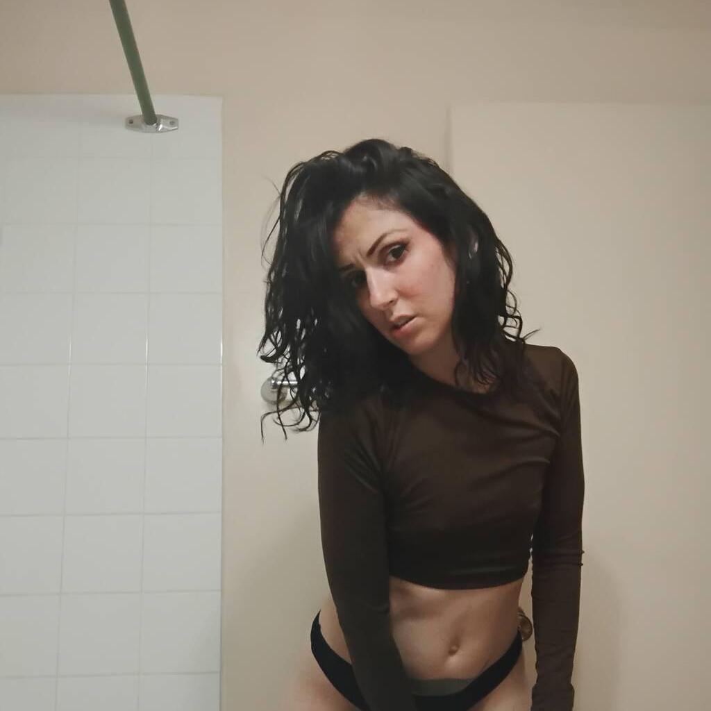 
                        Eryn
                     is Female Escorts. | Prince George | British Columbia | Canada | canadapleasure.com 