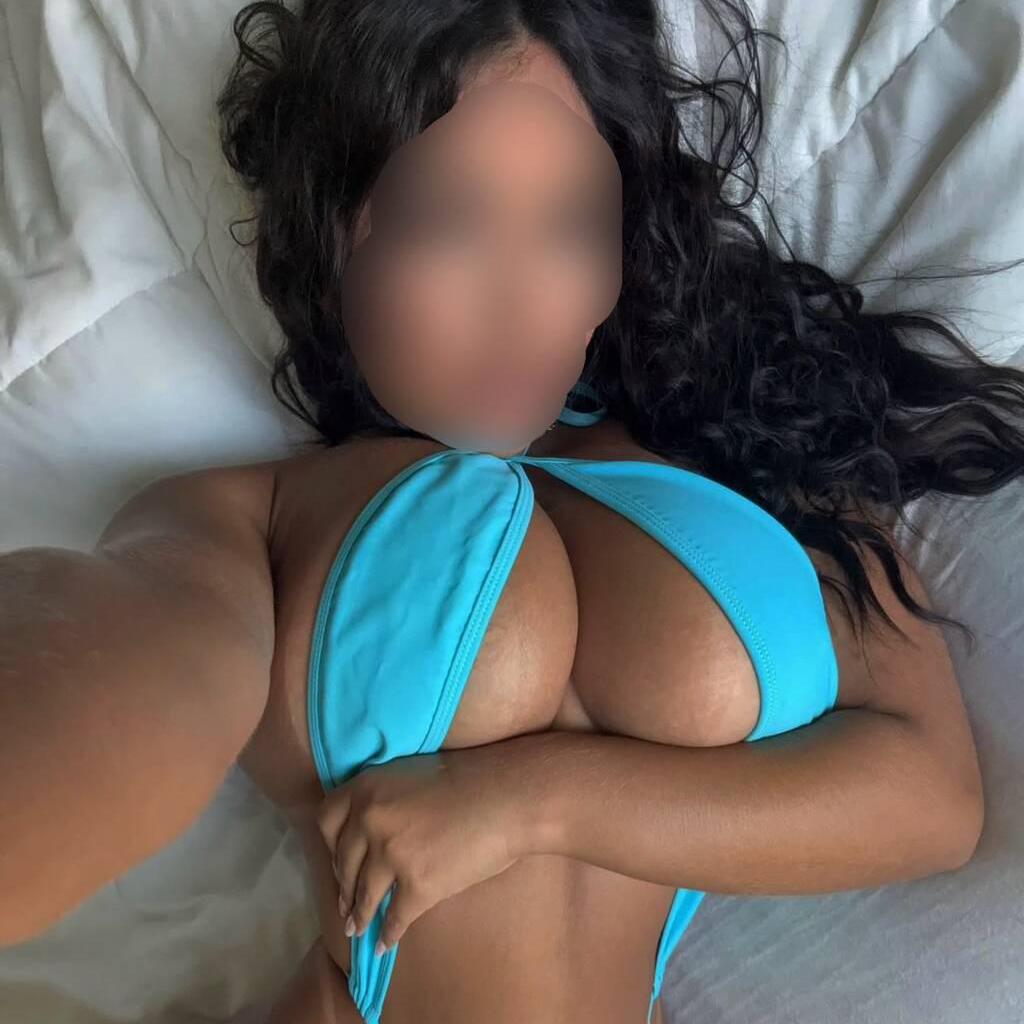 
                        Mia
                     is Female Escorts. | Toronto | Ontario | Canada | canadapleasure.com 