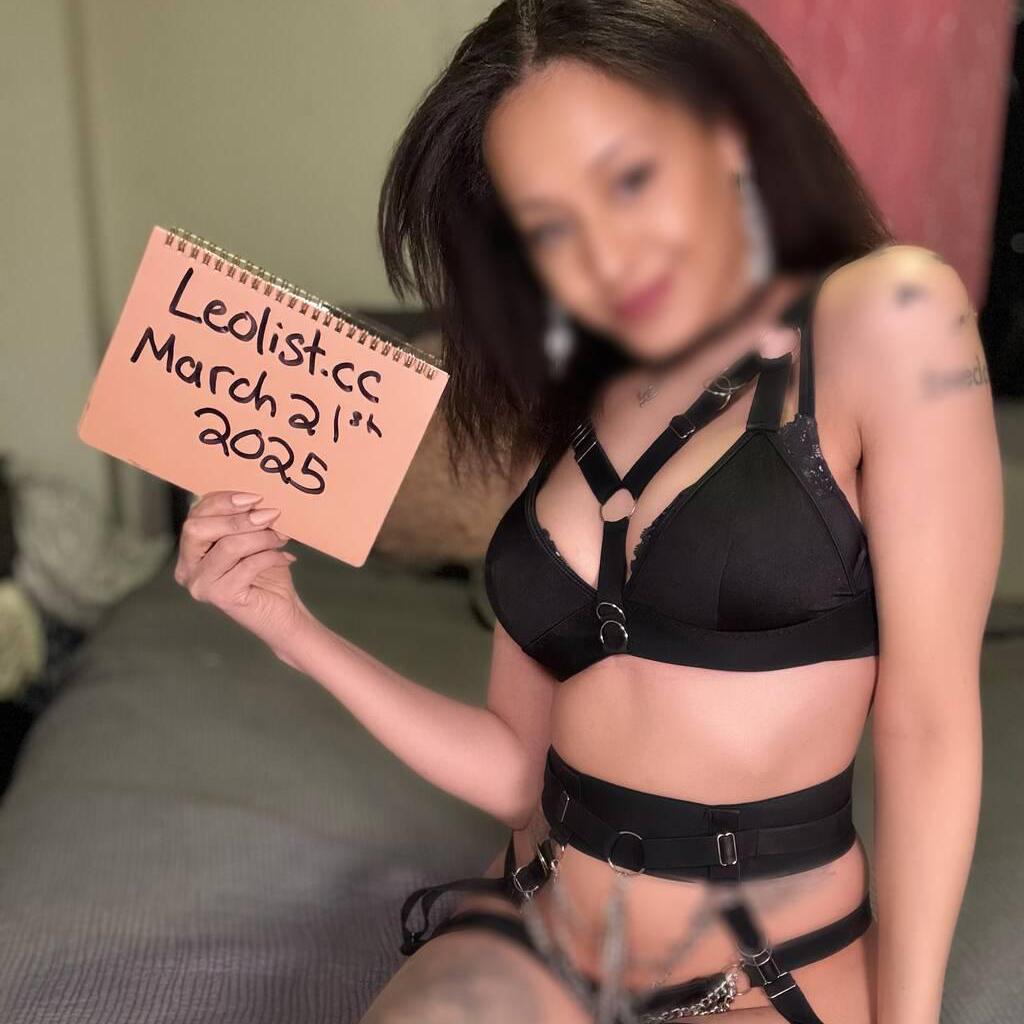 
                        Miss Leila
                     is Female Escorts. | Calgary | Alberta | Canada | canadapleasure.com 